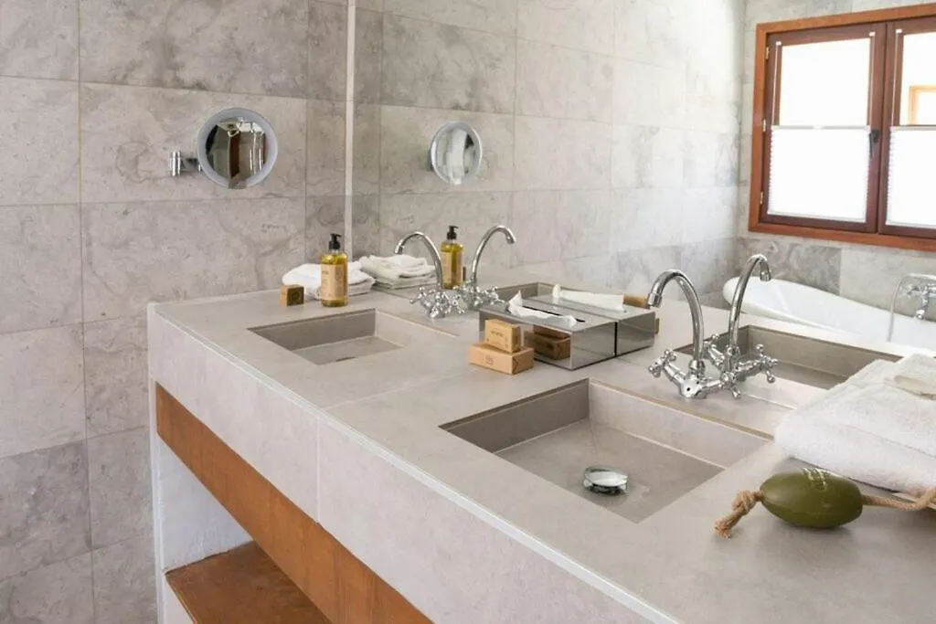 Chez Bruno Guest House Lorgues 0*,  France